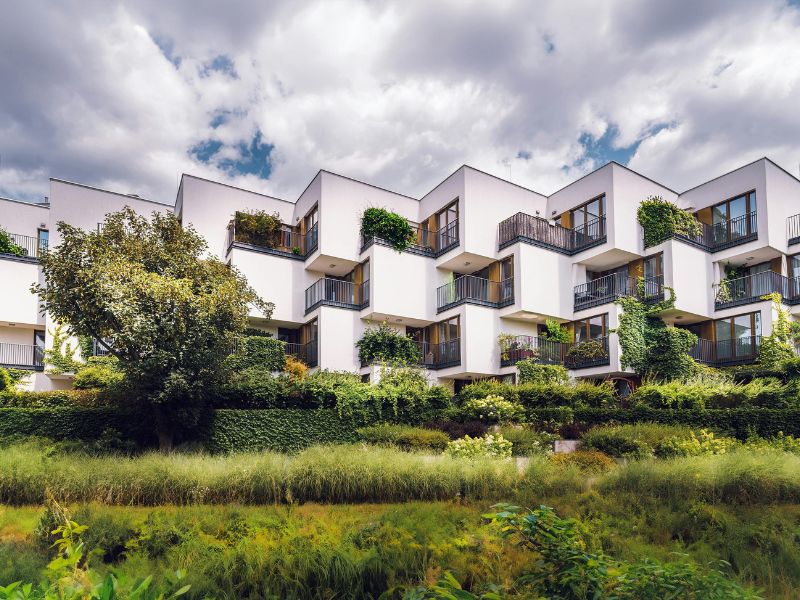 La creciente demanda de casas sostenibles en la Costa del Sol Promociones de obra nueva en Marbella