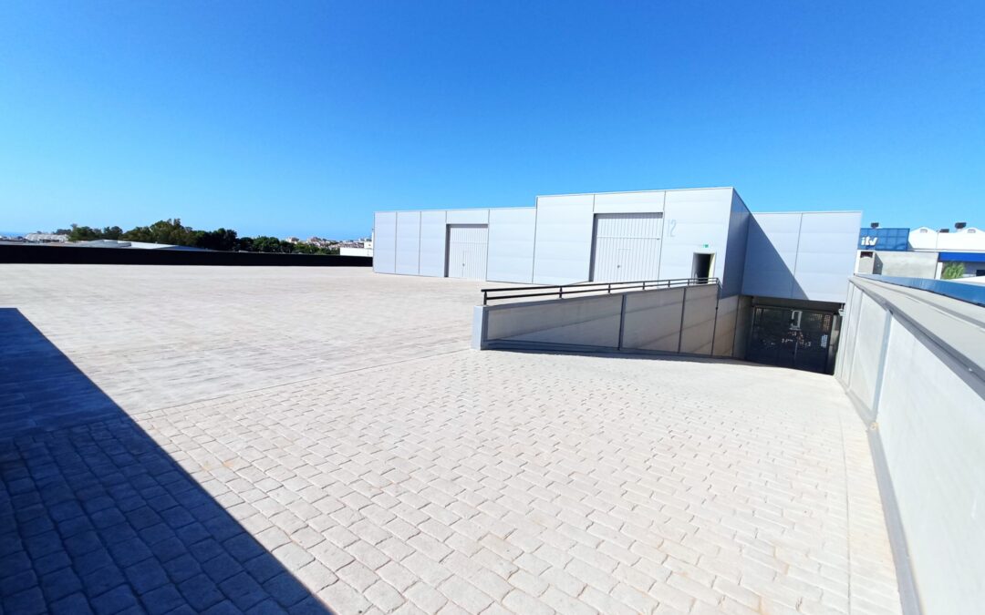 Naves 12 y Terraza
